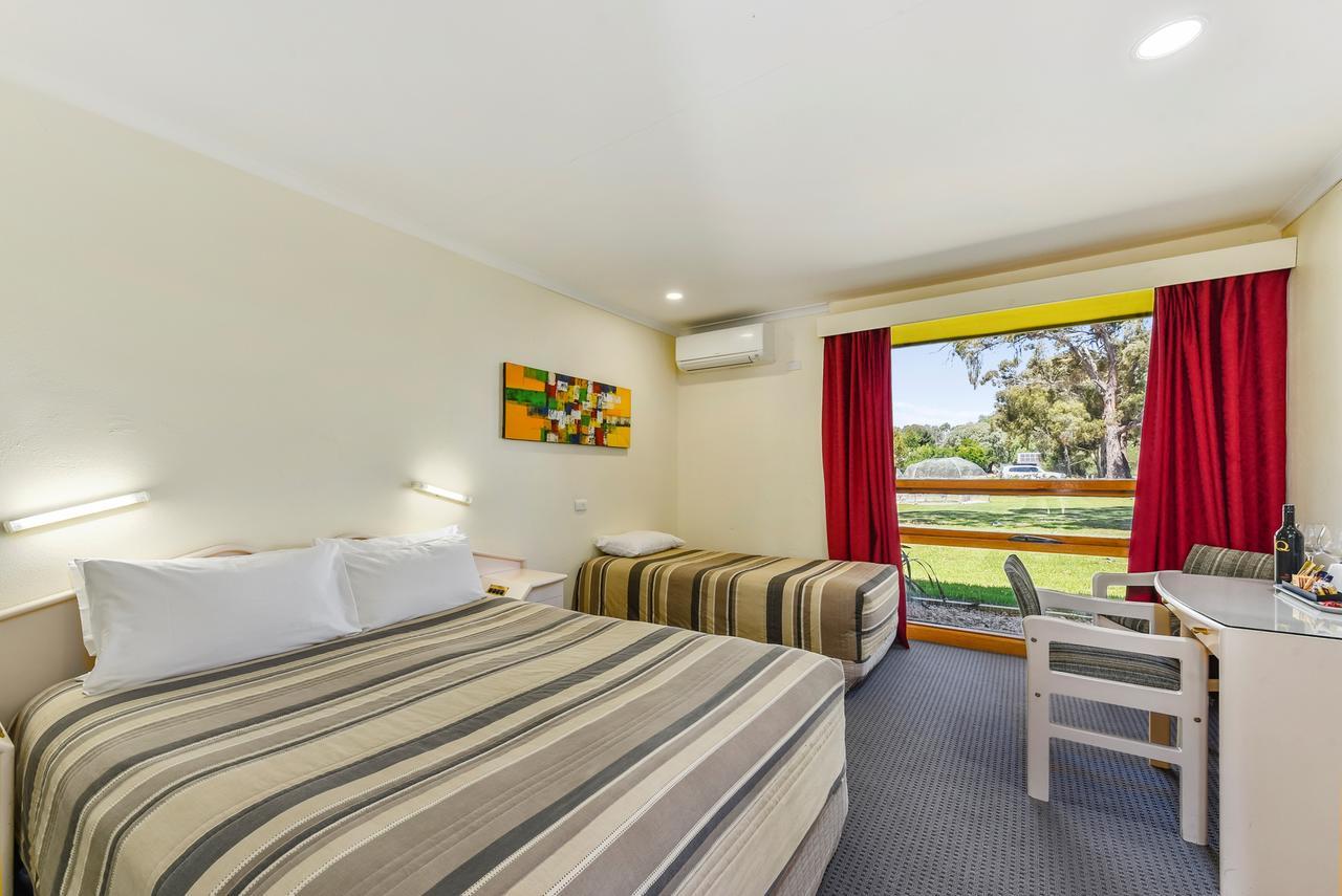 William Macintosh Motor Lodge Naracoorte Εξωτερικό φωτογραφία