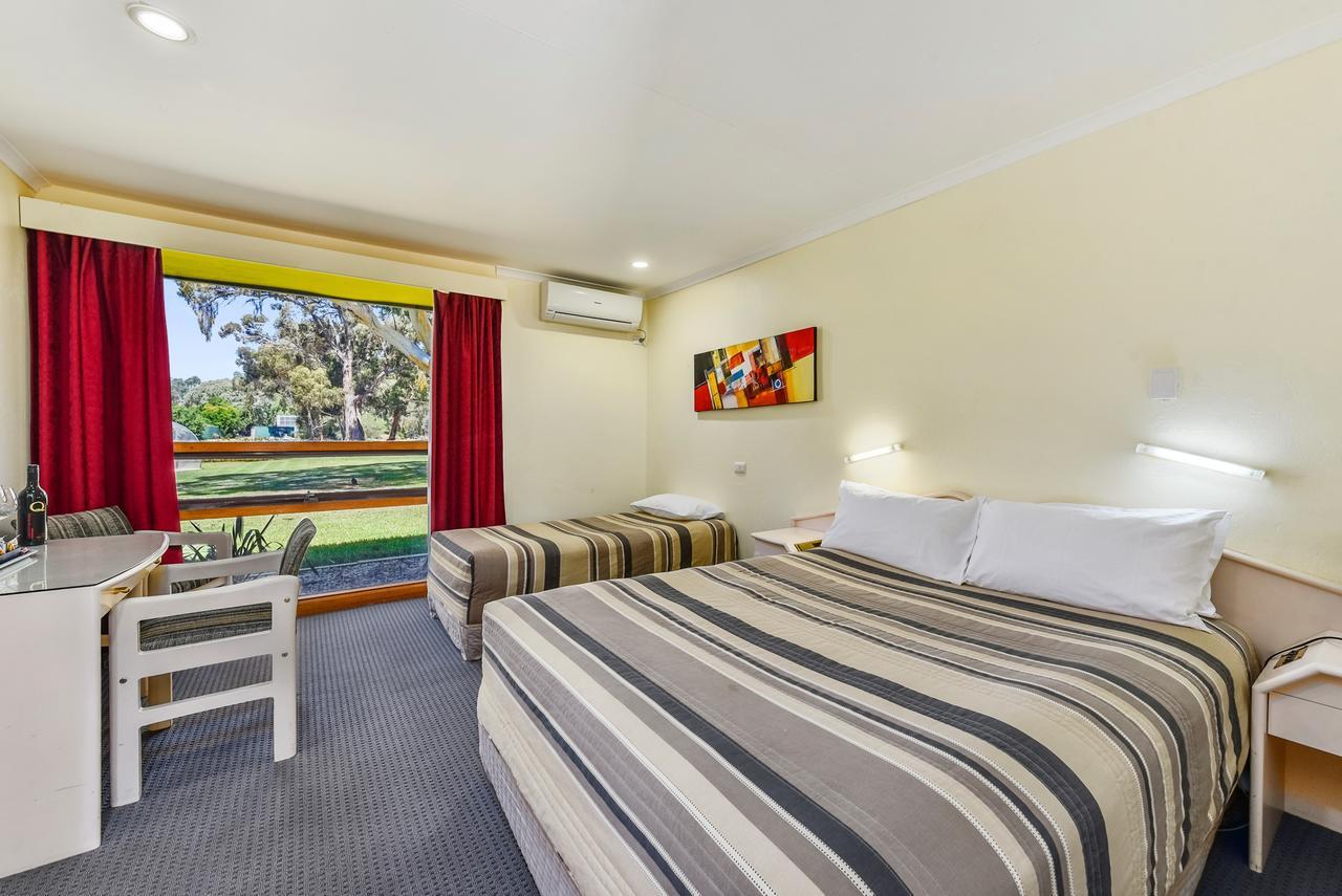 William Macintosh Motor Lodge Naracoorte Εξωτερικό φωτογραφία