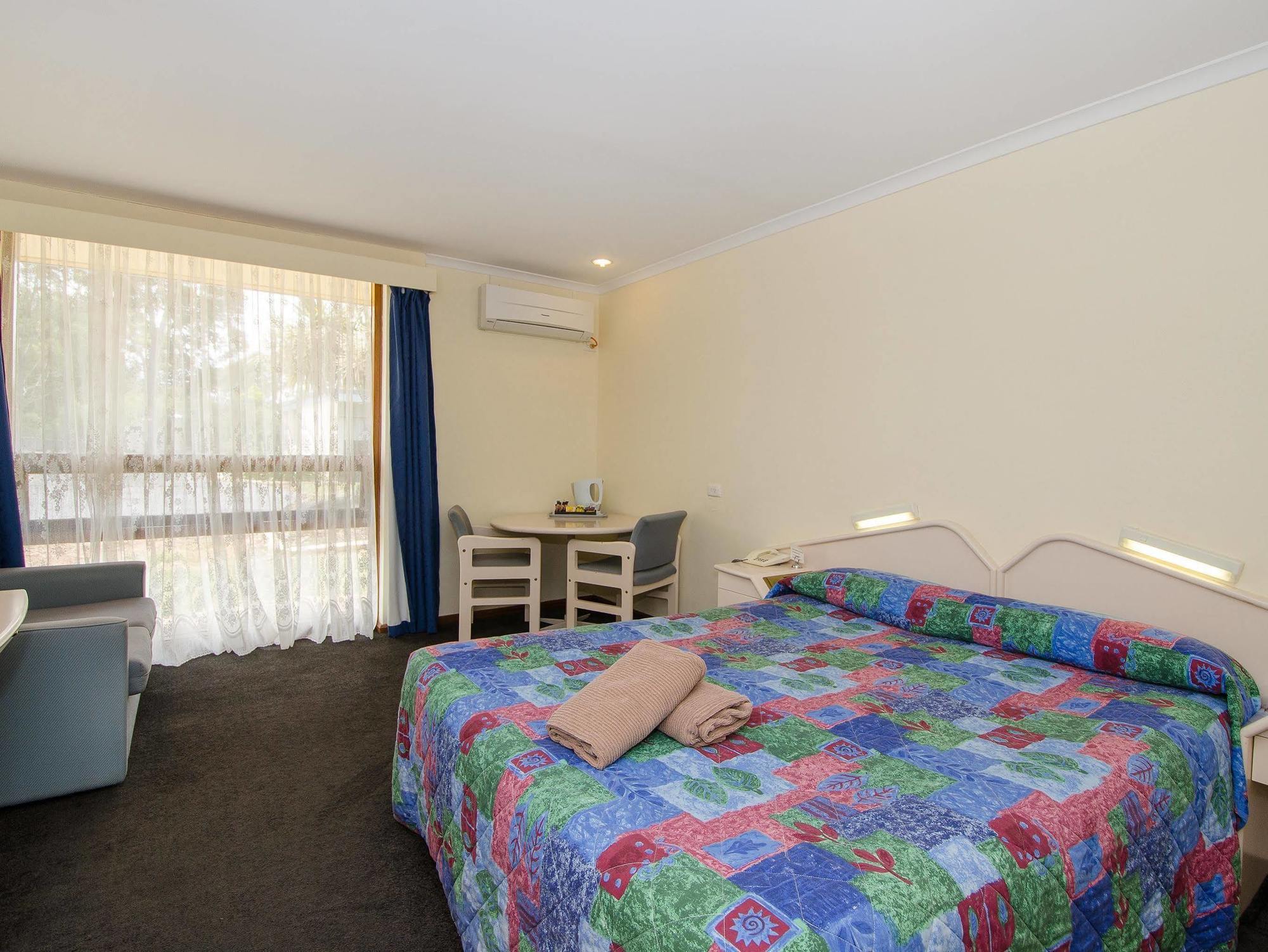 William Macintosh Motor Lodge Naracoorte Εξωτερικό φωτογραφία