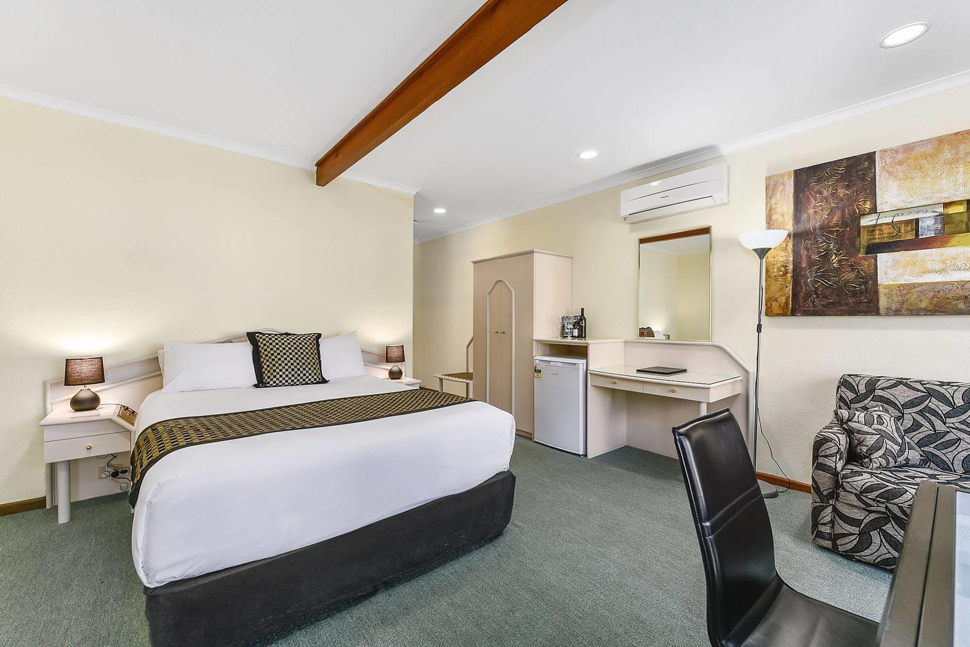 William Macintosh Motor Lodge Naracoorte Εξωτερικό φωτογραφία